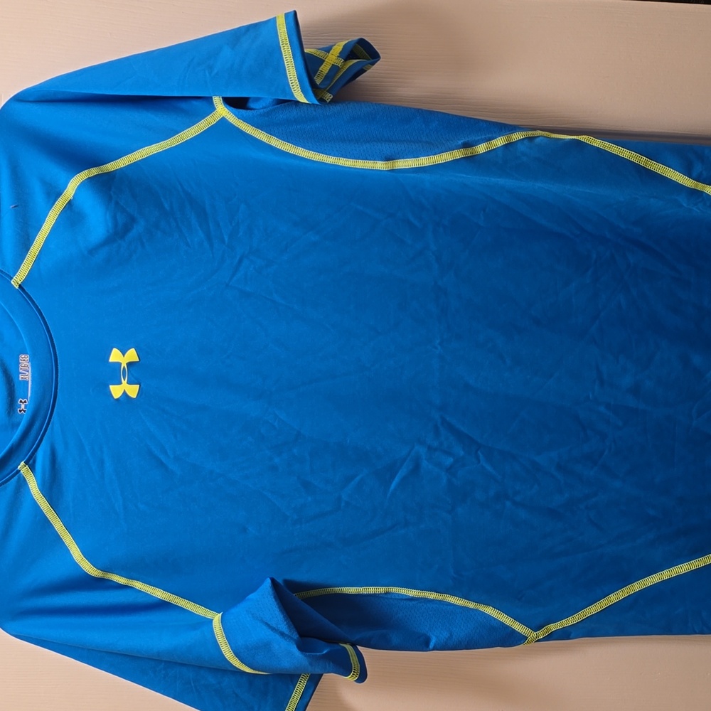 Men's Under Armour tee